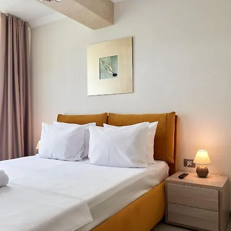 Berlin Luxury N Pool Apartamento Năvodari