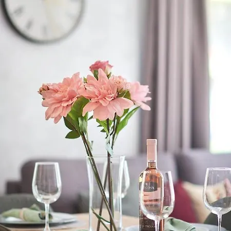 Berlin Luxury N Pool Apartament Năvodari