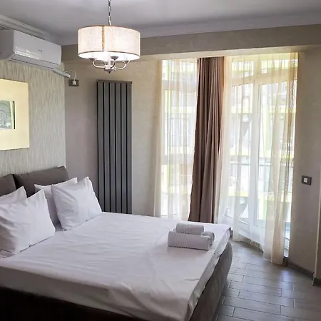 Berlin Luxury N Pool Appartamento Năvodari