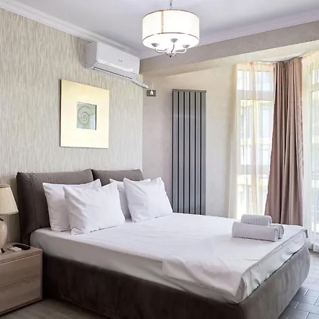 Berlin Luxury N Pool *